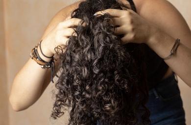 Scalp treatment / Hair growth